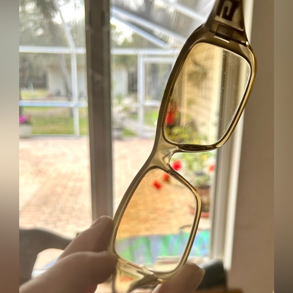 Gucci Sunglasses - Picture 12 of 12